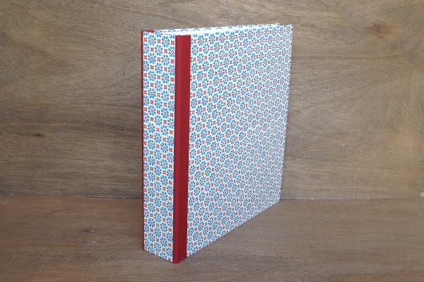 High-quality A4 folder for filing in your home